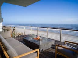 4 BDR beachfront home with fast WiFi and Hot Tub - Image 3