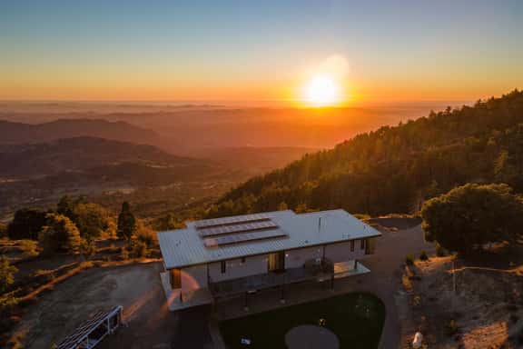 Most AMAZING mountain views in San Diego w/ Gym - Image 1