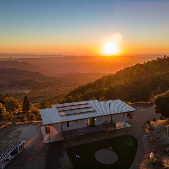 Most AMAZING mountain views in San Diego w/ Gym - Image 1