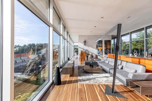 Modern Glass House w/ Unreal Ocean Views, Hot Tub - Image 3
